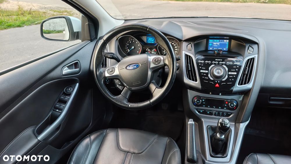 Ford Focus - 22