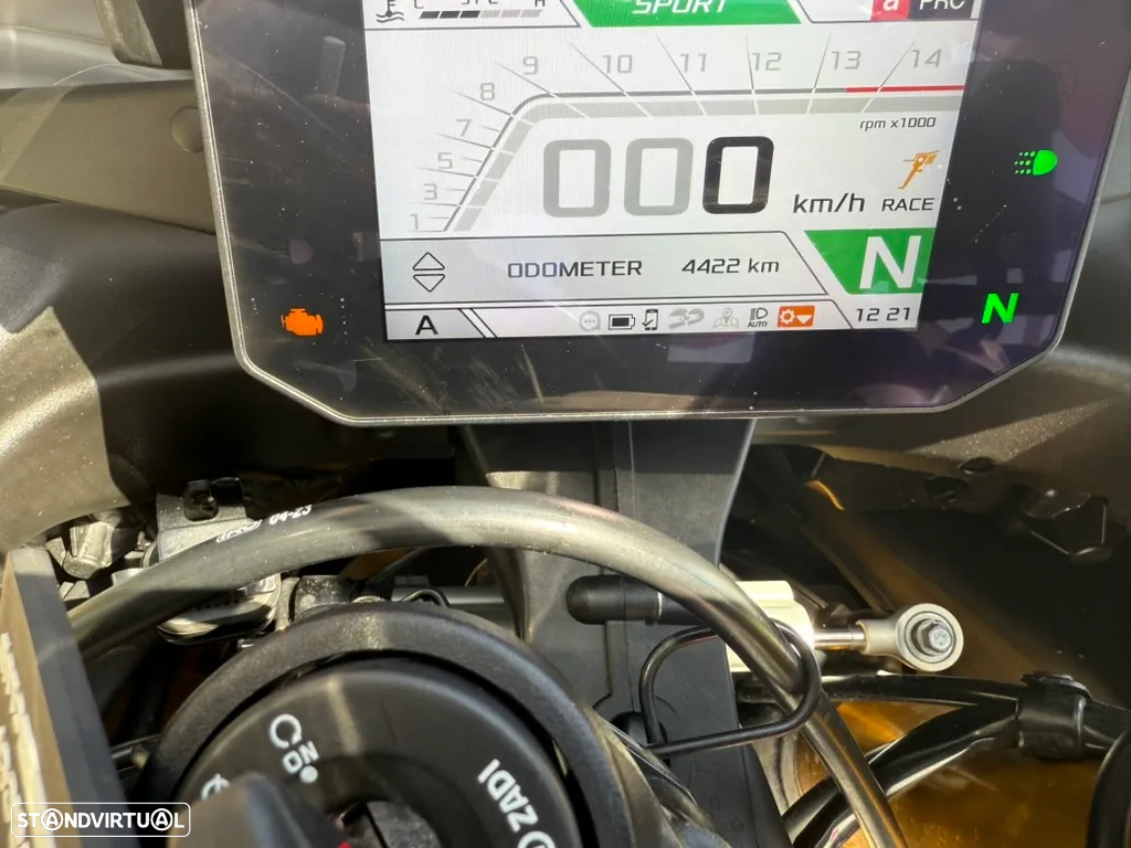 Aprilia RS RSV4 Factory - 10