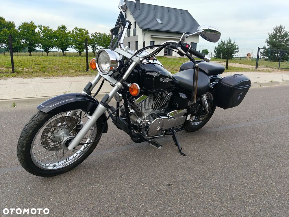 Yamaha XVS - 8