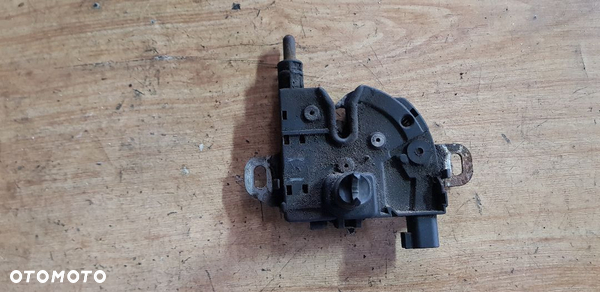 FORD FOCUS MK II ZAMEK MASKI 3M51-16700AB
