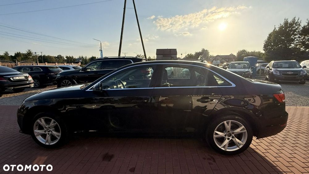 Audi A4 Limousine - 11
