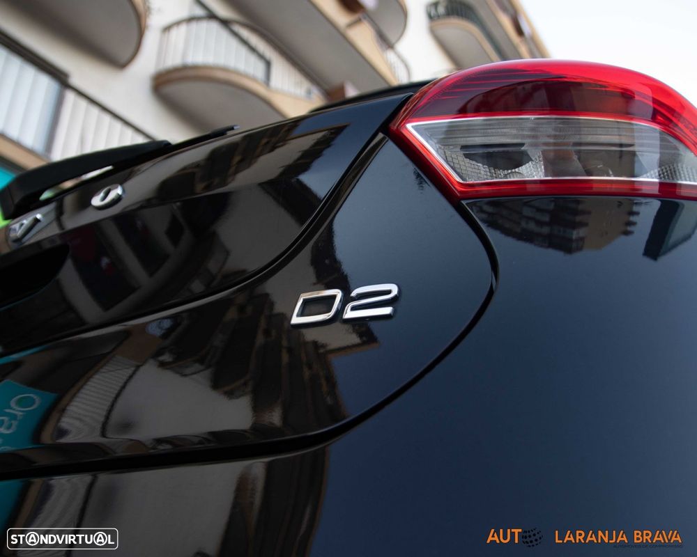 Volvo V40 D2 Kinetic - 15