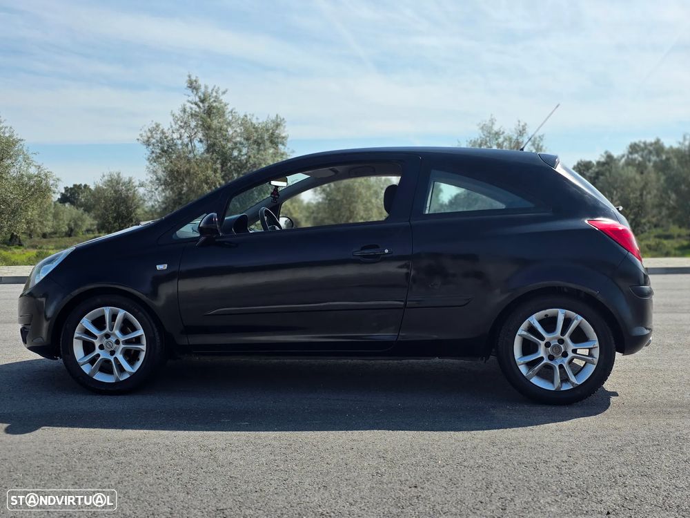 Opel Corsa 1.2 Black Edition - 3