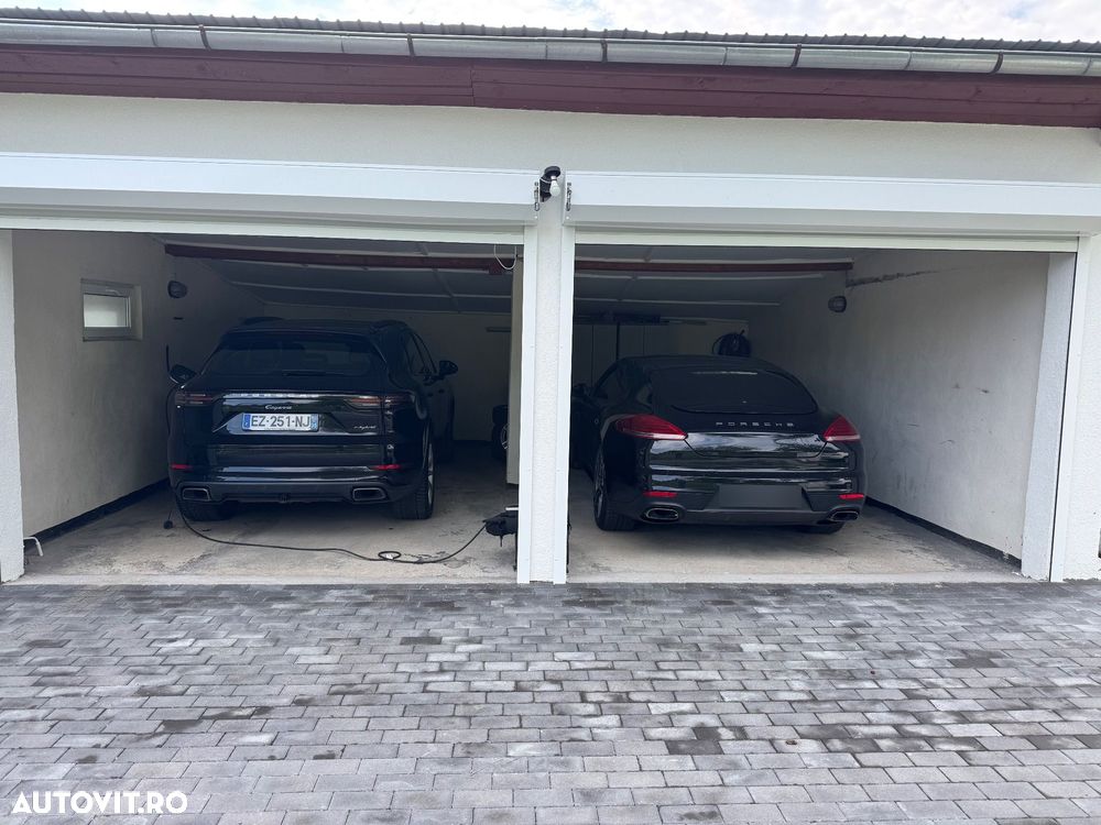 Porsche Panamera - 3