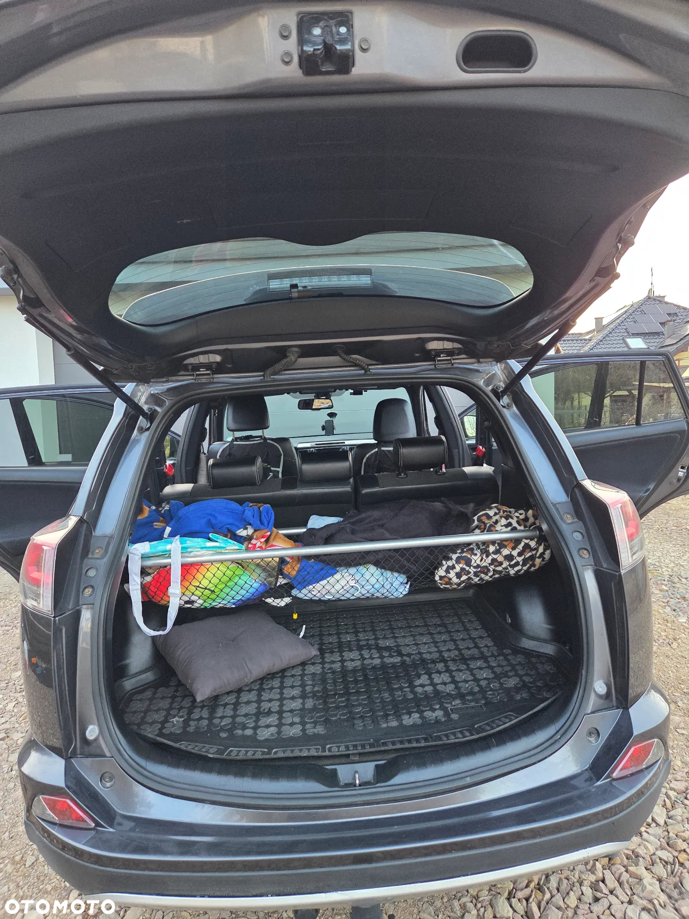 Toyota RAV4 - 7