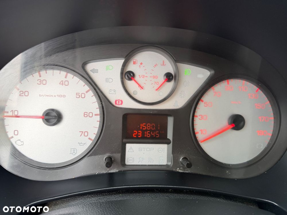 Peugeot Partner 1.6 HDi Outdoor - 17