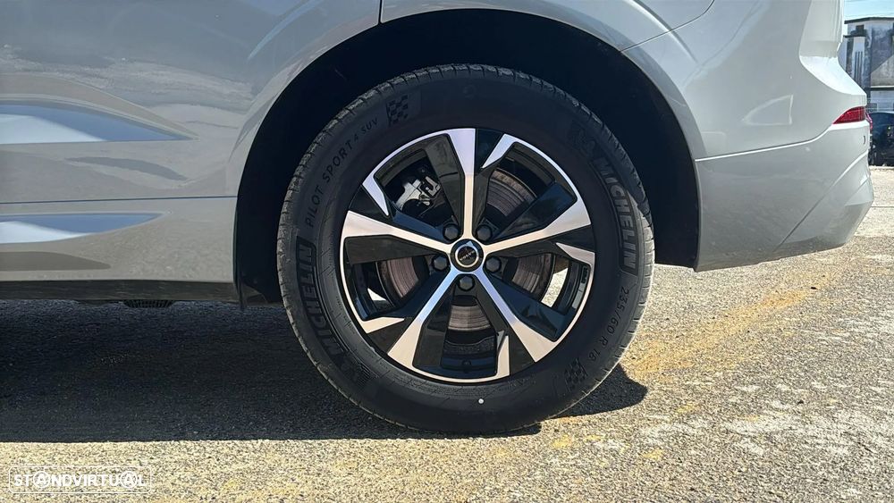 Volvo XC 60 2.0 T6 PHEV Core AWD - 11