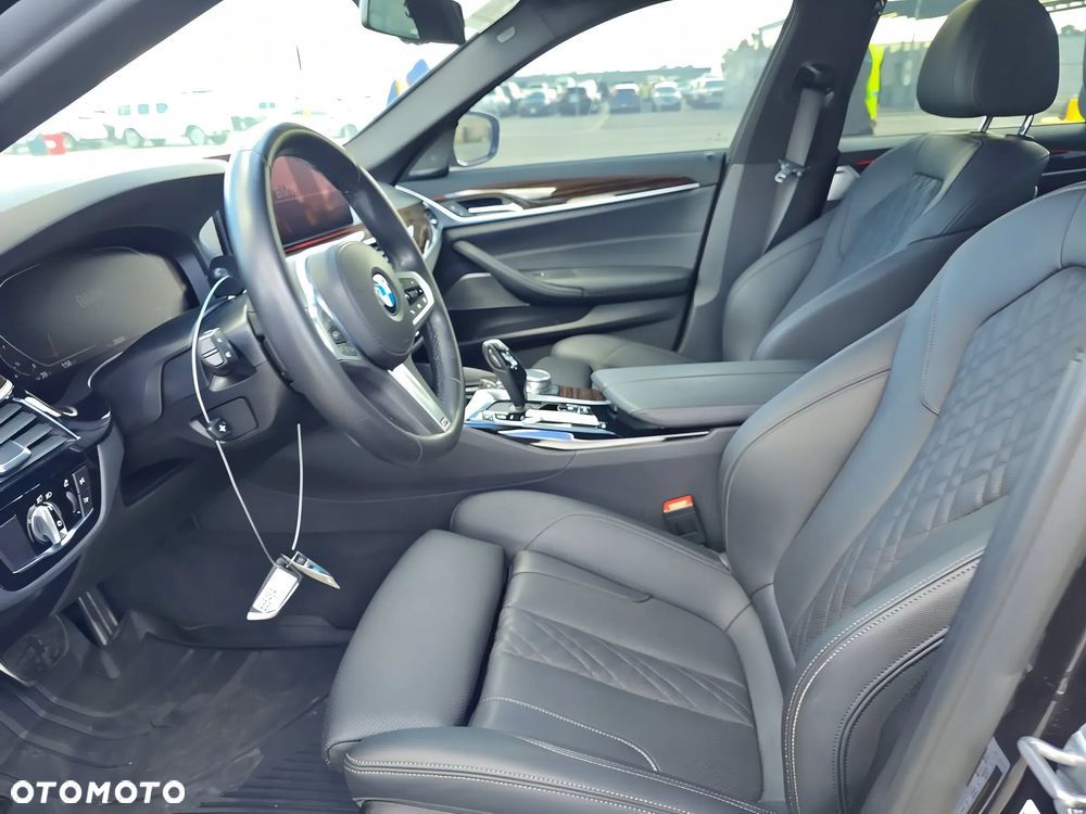 BMW Seria 5 540i xDrive M Sport sport - 9