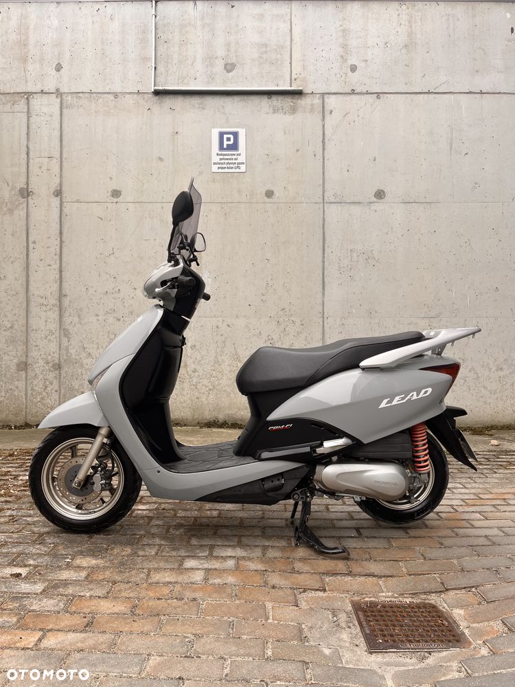 Honda Lead - 2