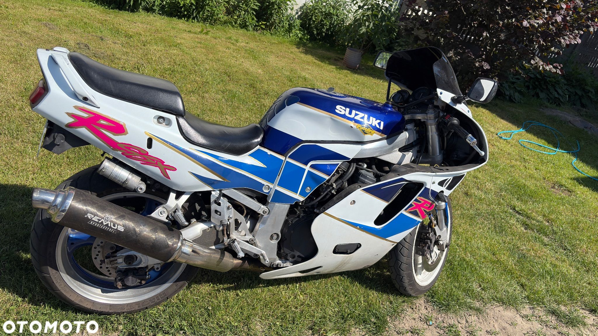 Suzuki GSX-R - 1