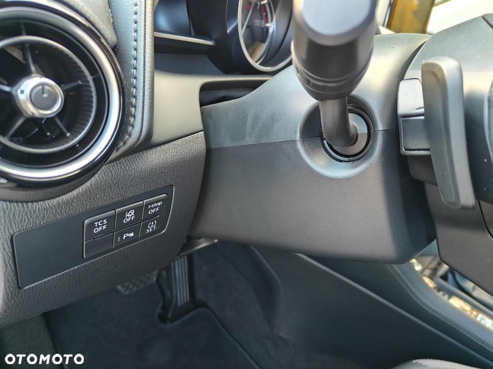 Mazda CX-3 2.0 SkyPrestige - 24