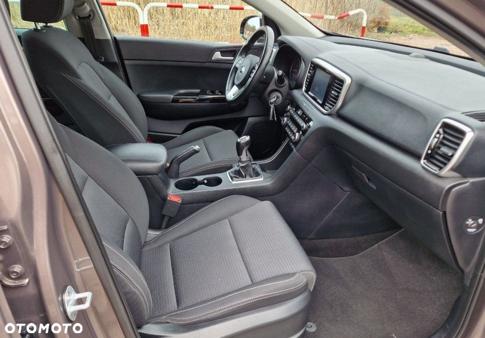 Kia Sportage 1.6 GDI 2WD DREAM-TEAM EDITION - 29