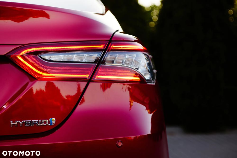 Toyota Camry 2.5 Hybrid Executive CVT - 8