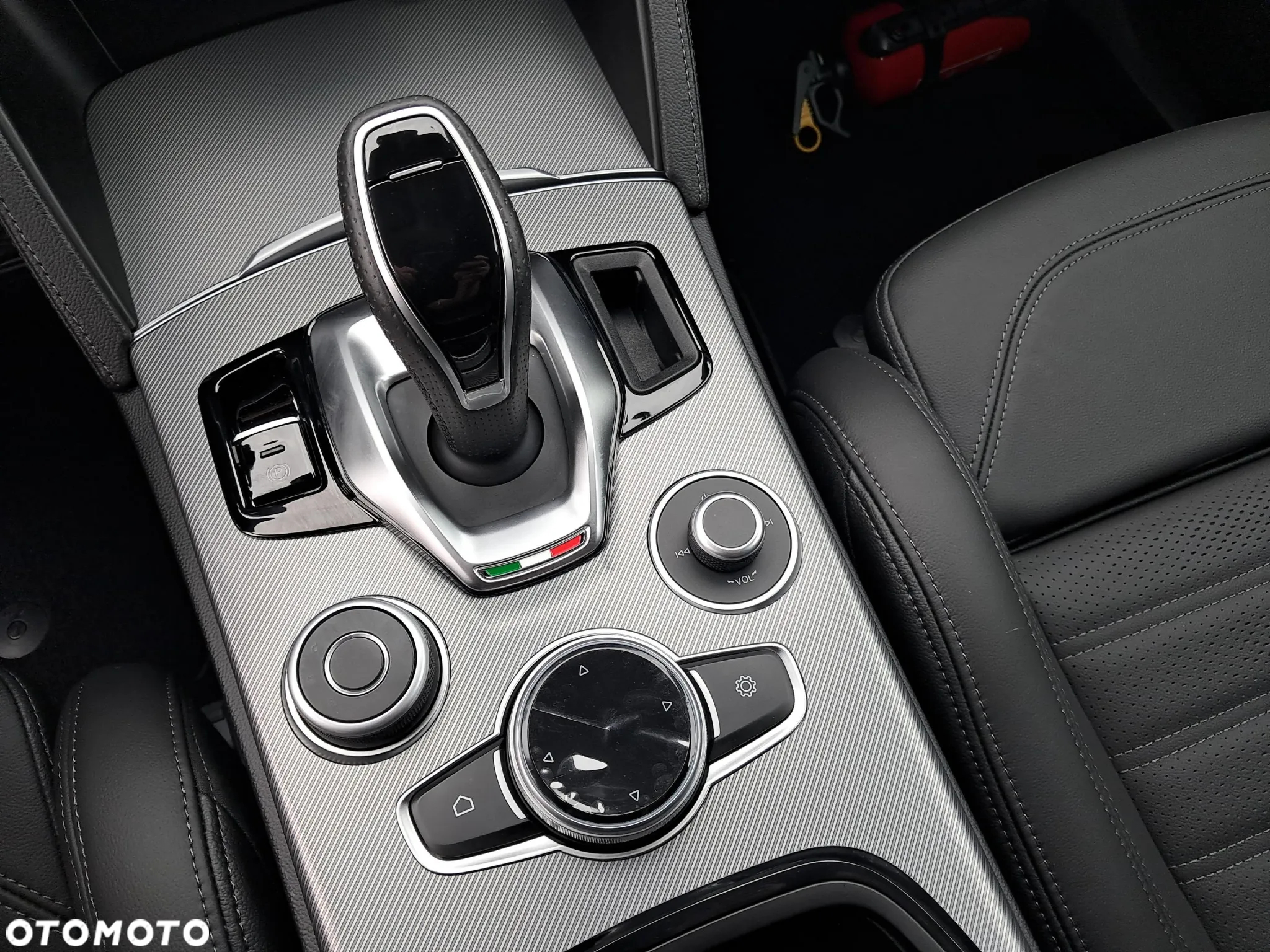 Alfa Romeo Stelvio 2.0 Turbo Veloce Q4 - 13