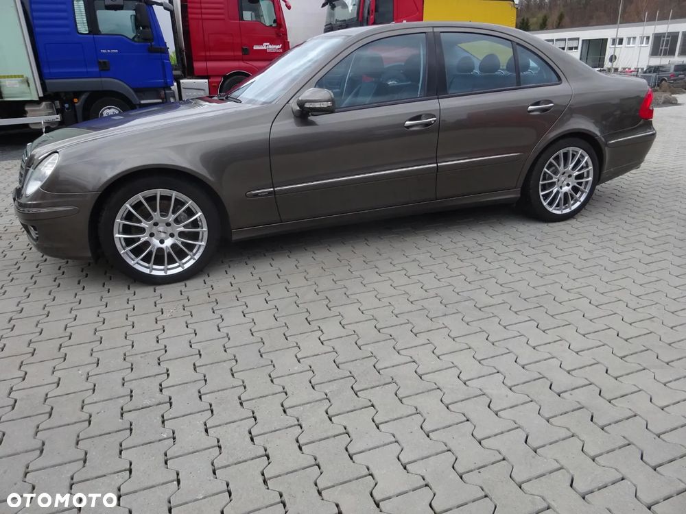 Mercedes-Benz Klasa E 280 CDI 4Matic Automatik Avantgarde DPF - 2