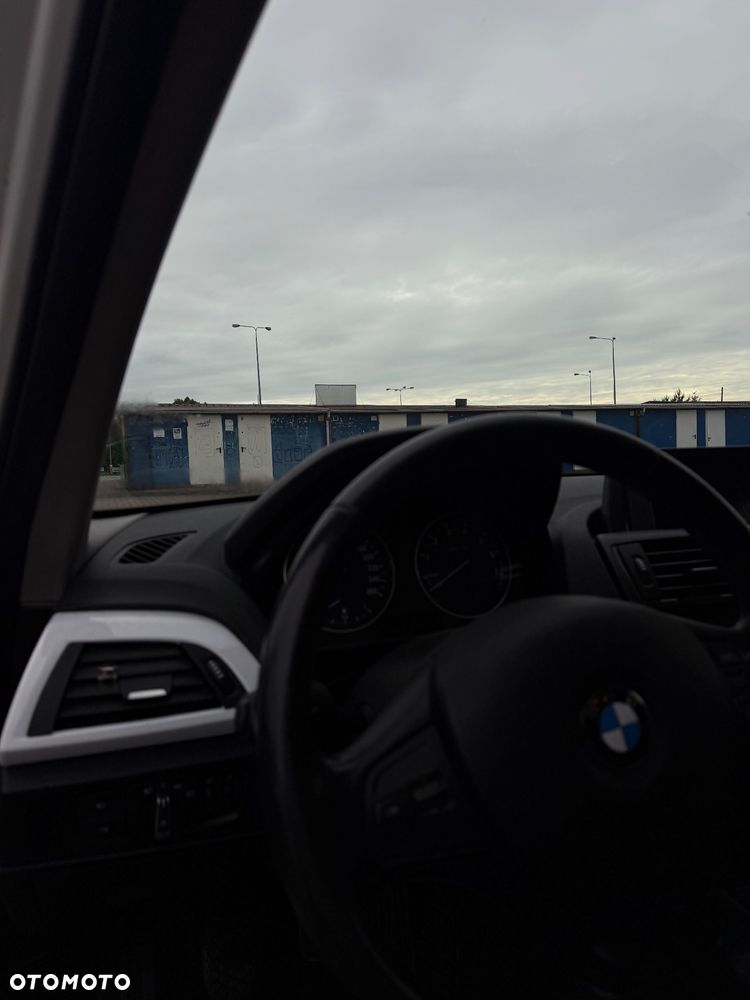 BMW Seria 1 116i - 6