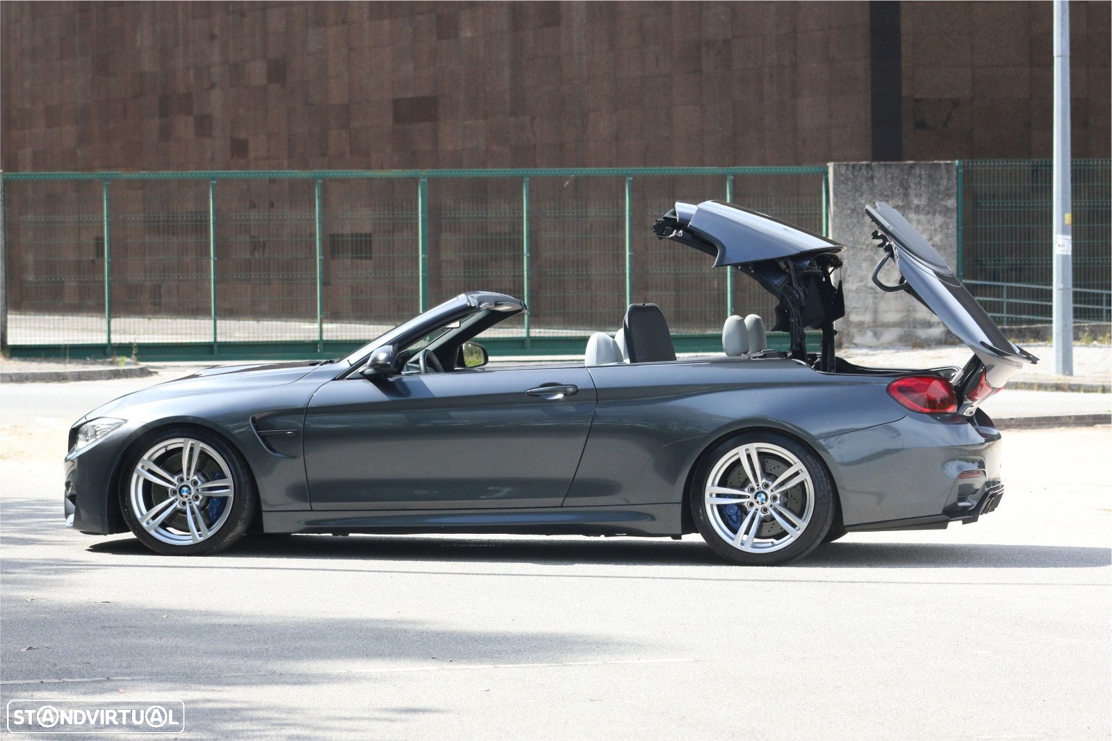 BMW M4 Auto - 22