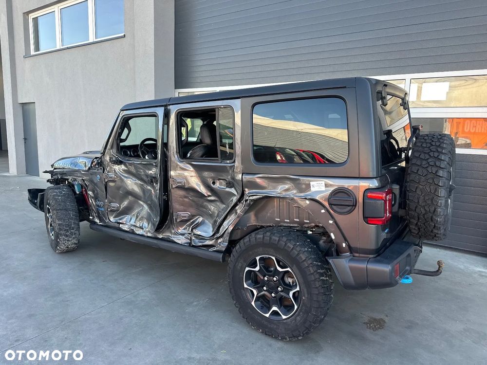 Jeep Wrangler - 5