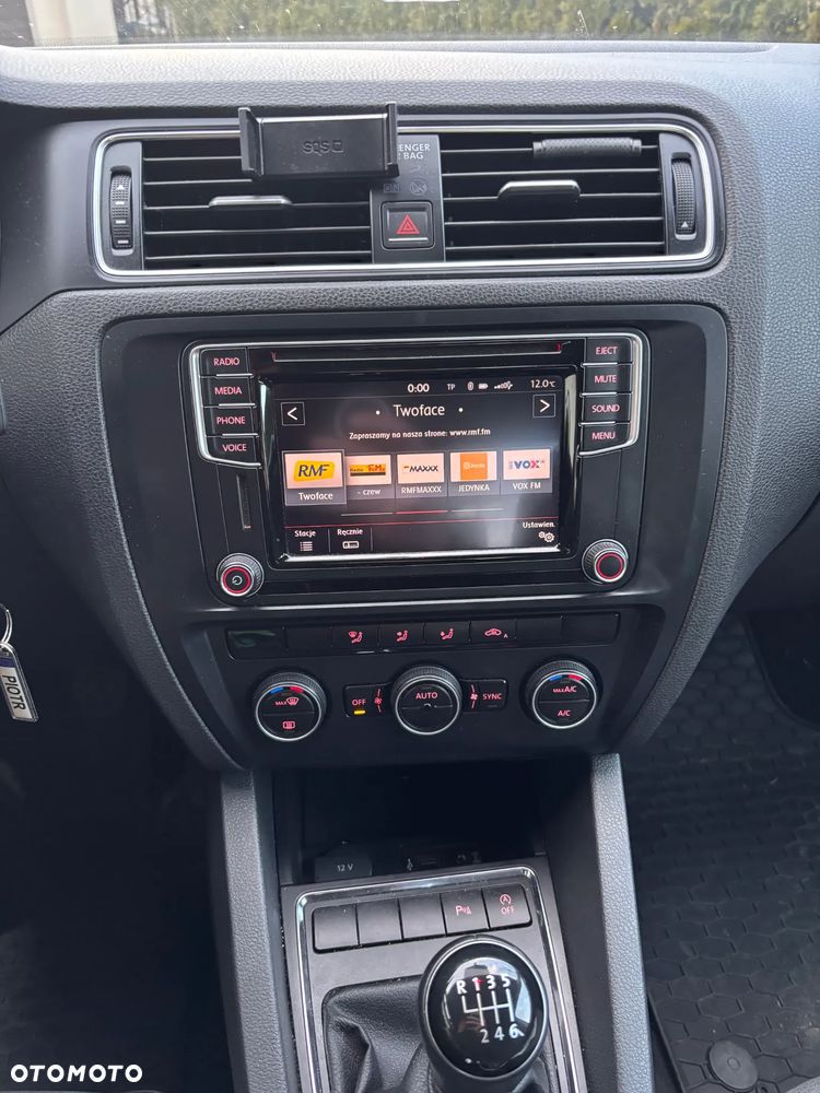 Volkswagen Jetta 1.4 TSI BMT Comfortline - 10