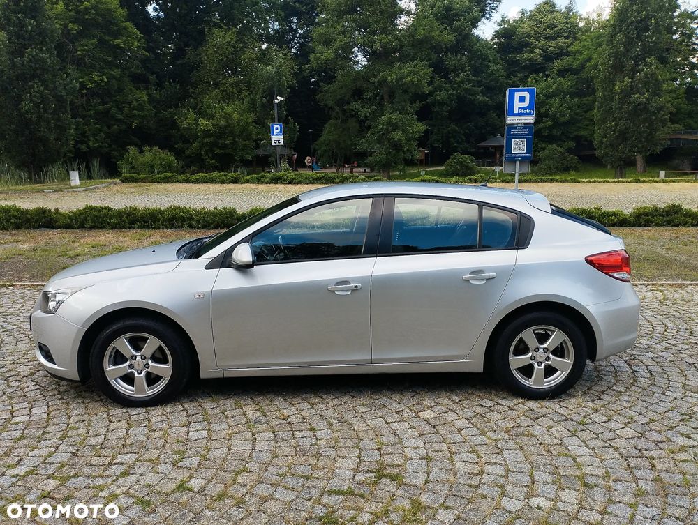 Chevrolet Cruze 1.8 LT+ - 16