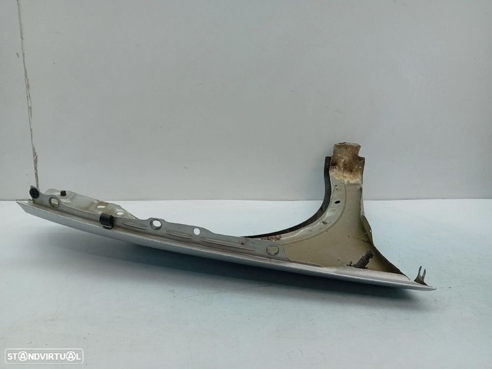 Guarda-lamas esquerdo OPEL Corsa C - 2