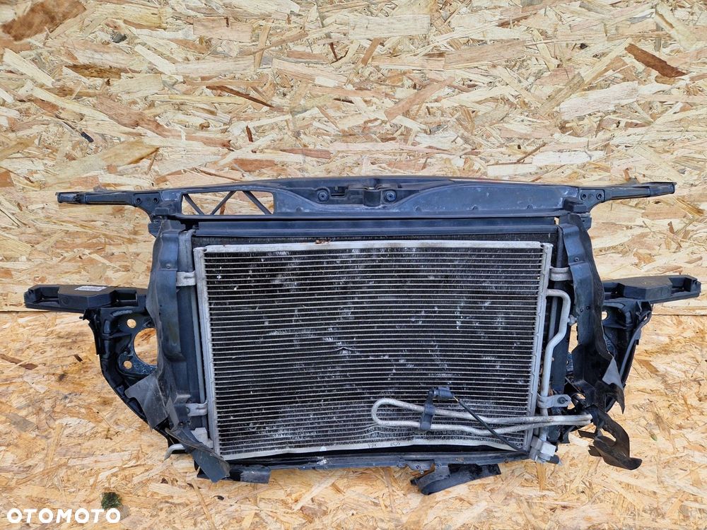 AUDI A4 B6 2.0 BENZYNA PAS PRZEDNI KOMPLET - 1