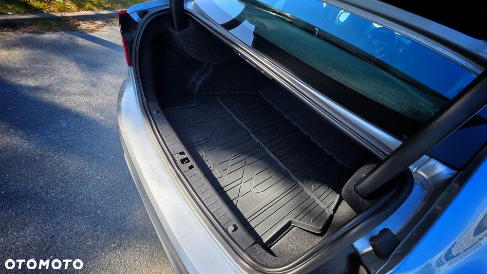 Volvo S60 T5 Drive-E Dynamic Edition (Momentum) - 32