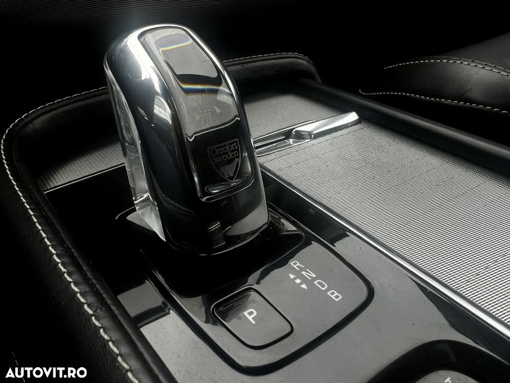 Volvo XC 90 - 16