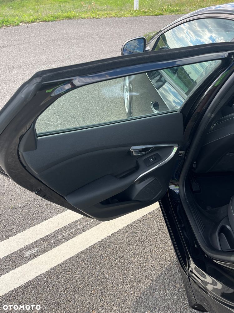 Volvo V40 T2 Drive-E Momentum - 14