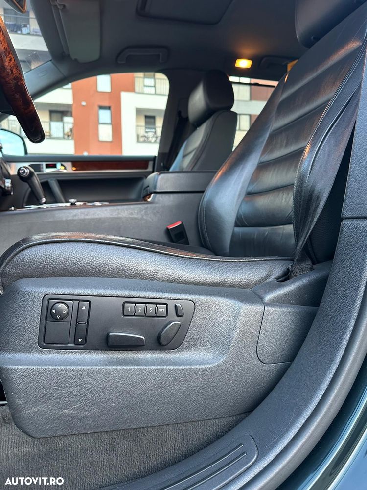 Volkswagen Touareg 2.5 TDI R5 Aut. - 4