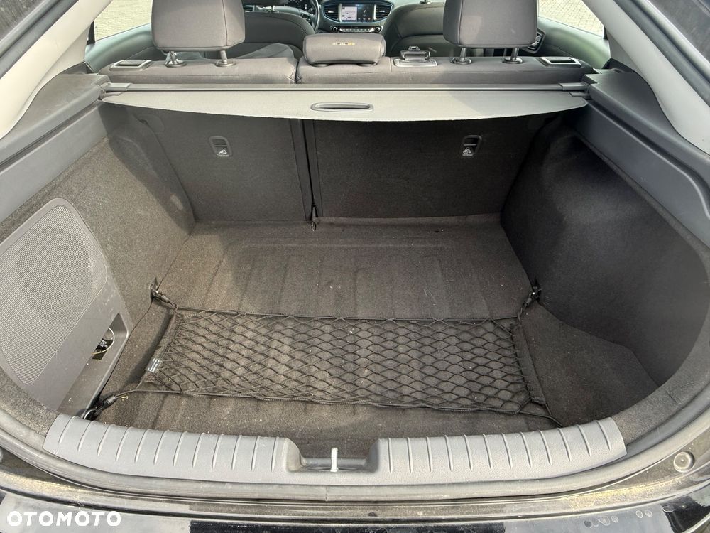 Hyundai IONIQ 1.6 GDI Style - 16