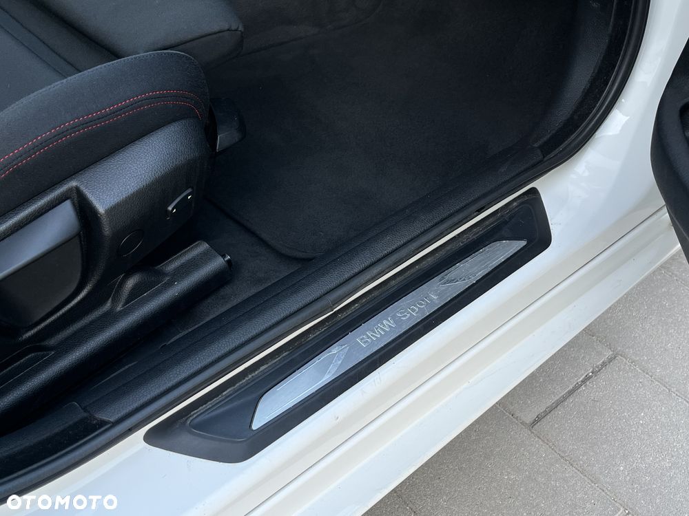 BMW 3GT 318d Sport Line - 23