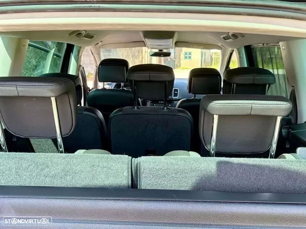 VW Sharan 2.0 TDI Blue Highline DSG - 14