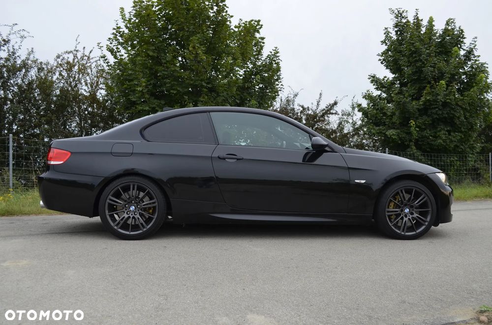 BMW Seria 3 335i xDrive Coupe - 3