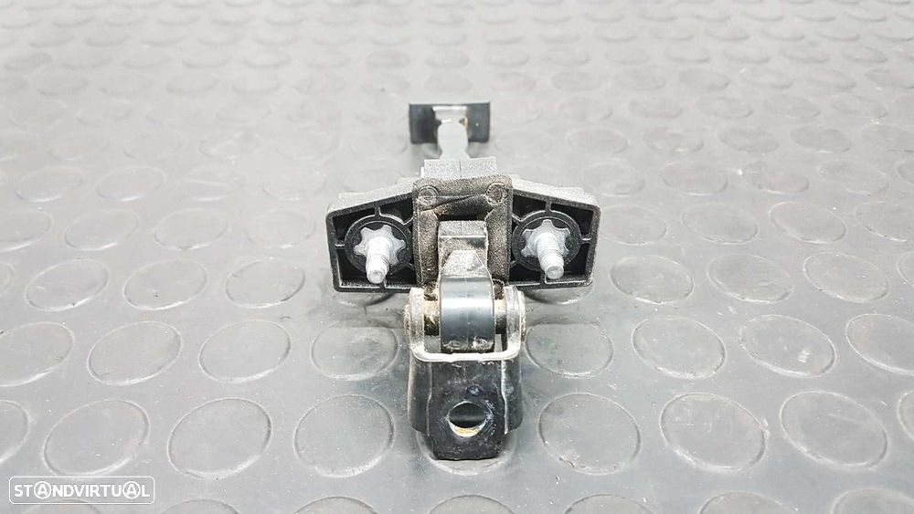 RETENTOR DA PORTA TRASEIRA DIREITA RENAULT TWINGO III DYNAMIQUE - 3