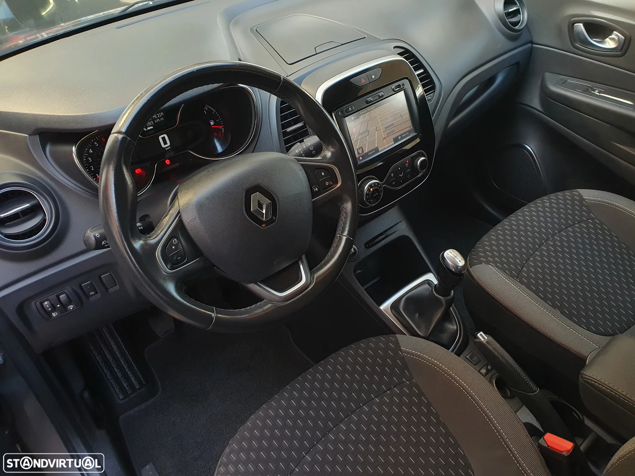 Renault Captur 0.9 TCE Exclusive - 3
