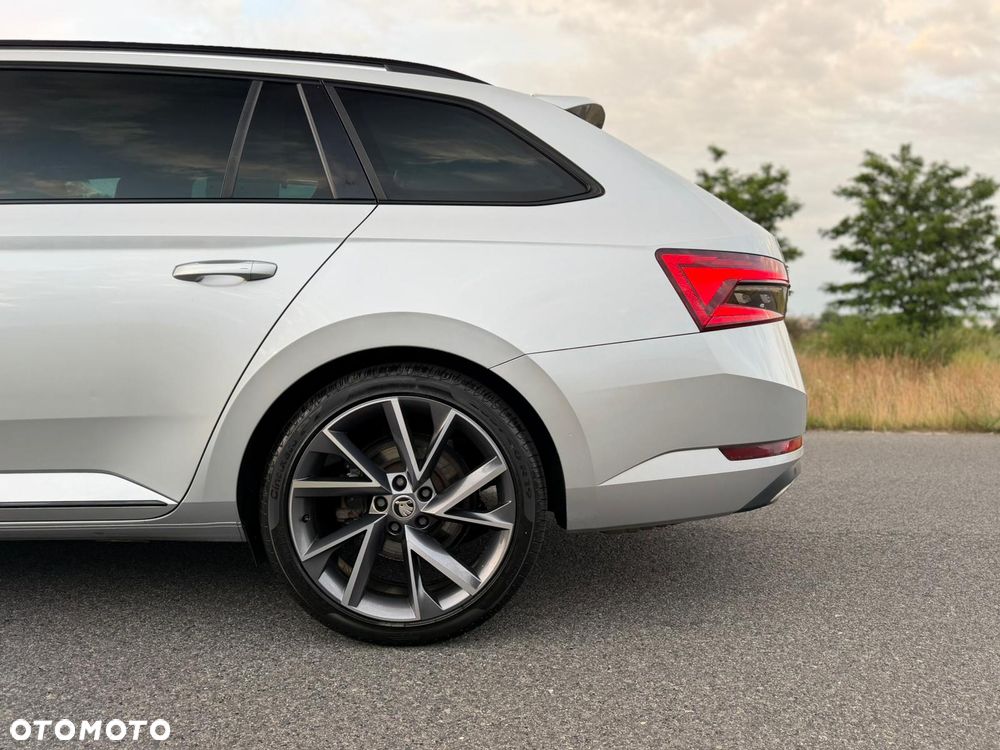 Skoda Superb 2.0 TDI DSG Sportline - 21