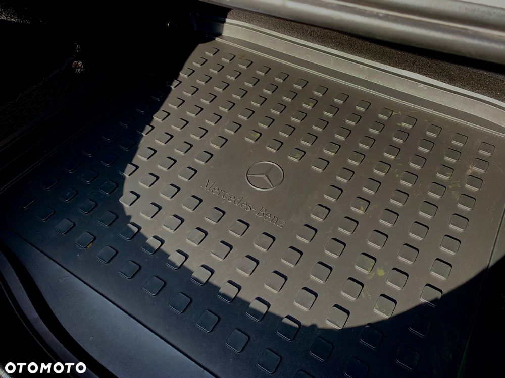 Mercedes-Benz CLA 250 4-Matic AMG Line - 29