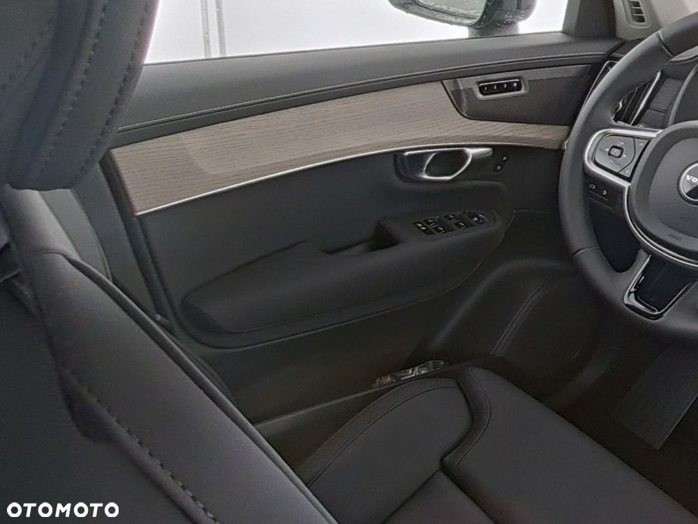 Volvo XC 90 T8 AWD Plug-In Hybrid Plus Dark 7os - 12