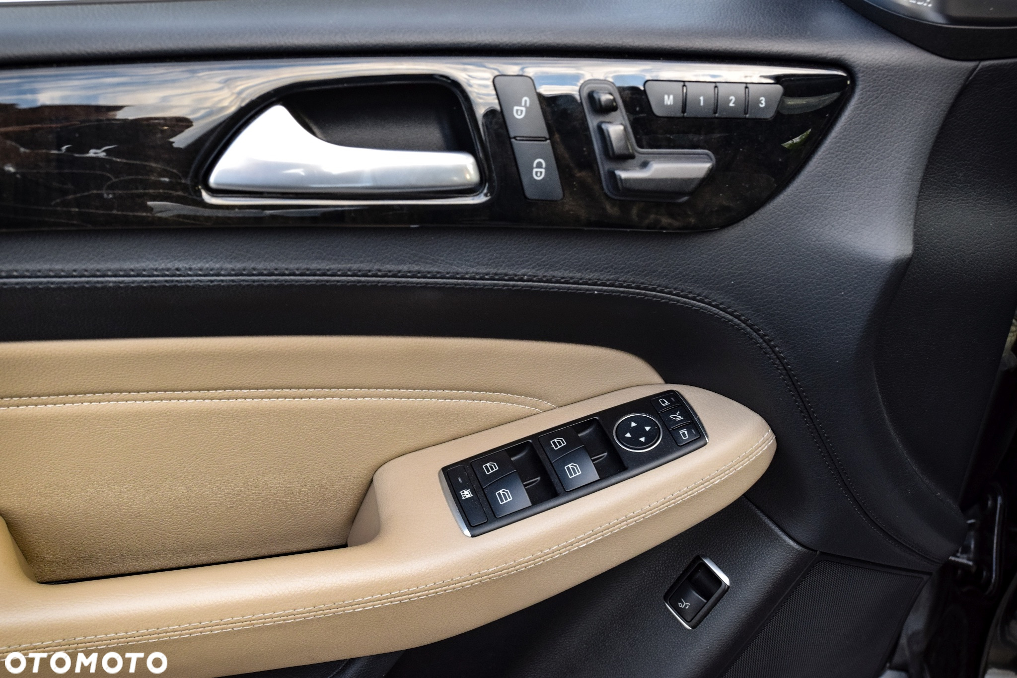 Mercedes-Benz ML 350 BlueTec 4-Matic - 34