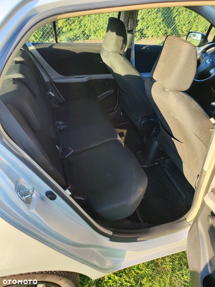 Toyota Yaris - 6