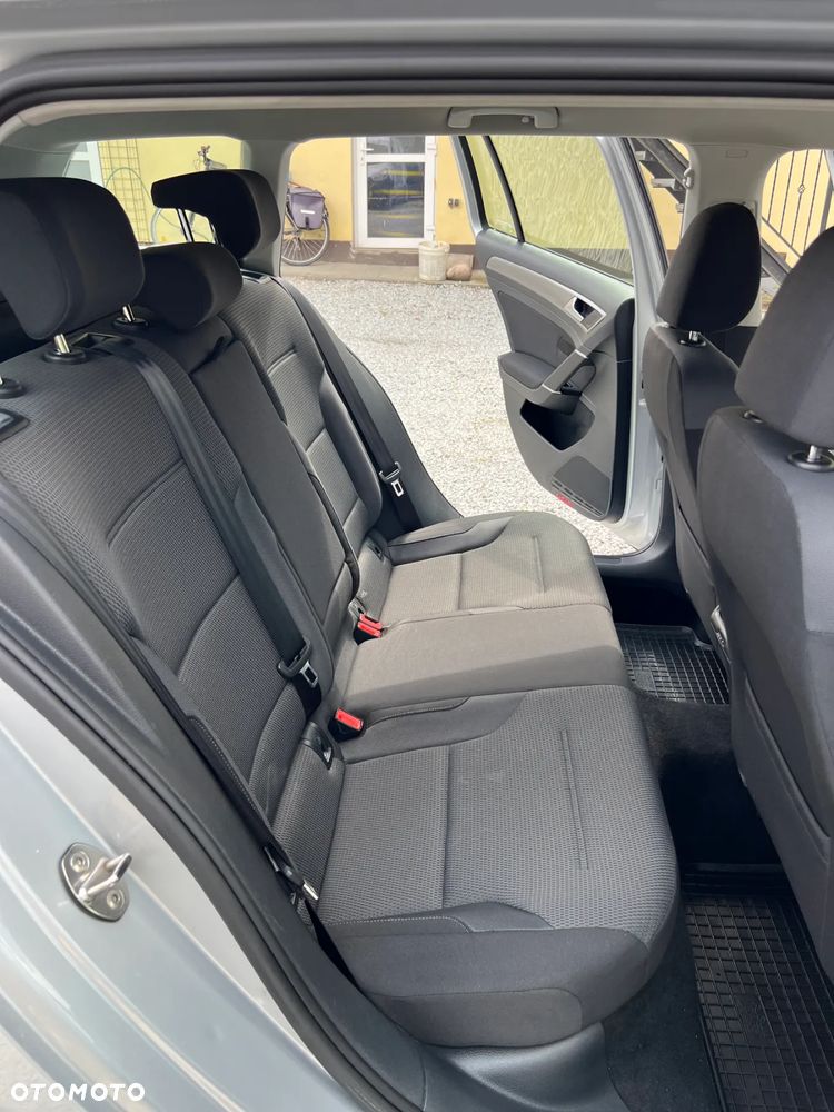 Volkswagen Golf Variant ver-vii-1-6-tdi-bmt-comfortline - 28