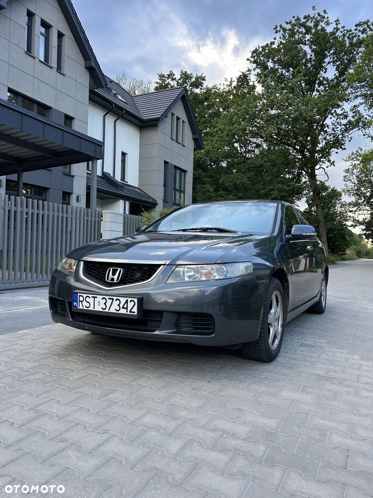 Honda Accord - 1