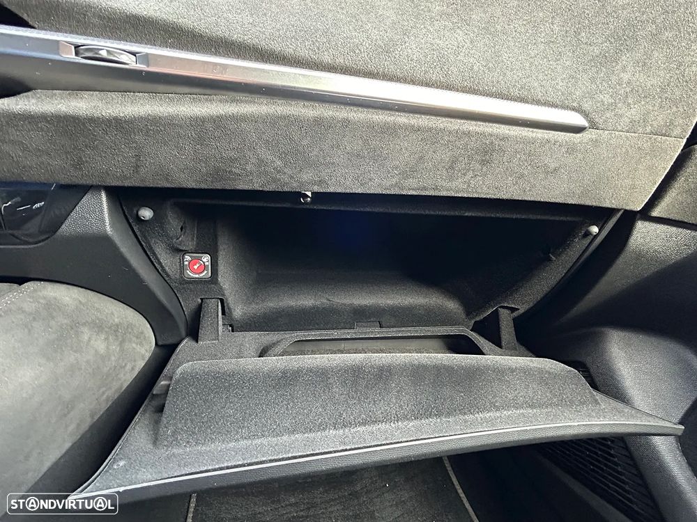 DS DS4 4 1.2 PureTech Performance Line EAT8 - 41