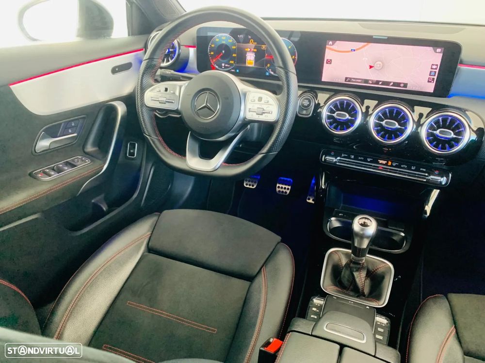 Mercedes-Benz A 180 Limousine d AMG Line - 40