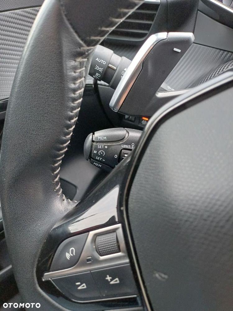 Peugeot 208 1.2 PureTech Allure Pack S&S EAT8 - 30