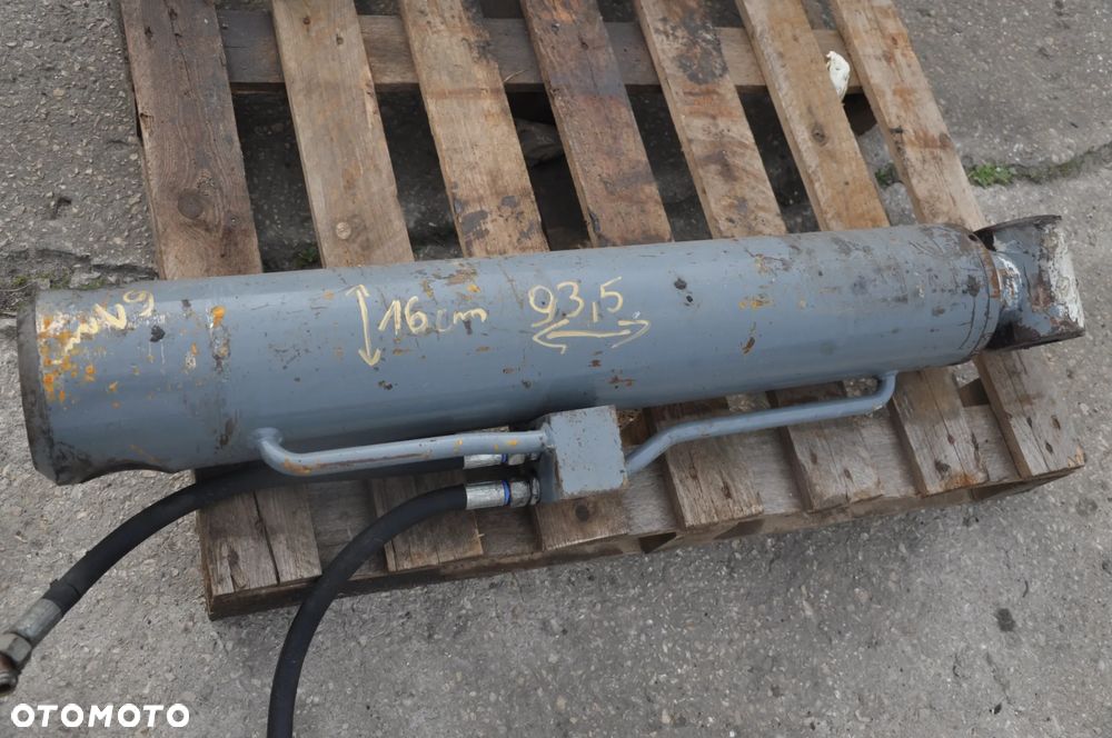 Siłownik hydrauliczny Terex T 350 - 3