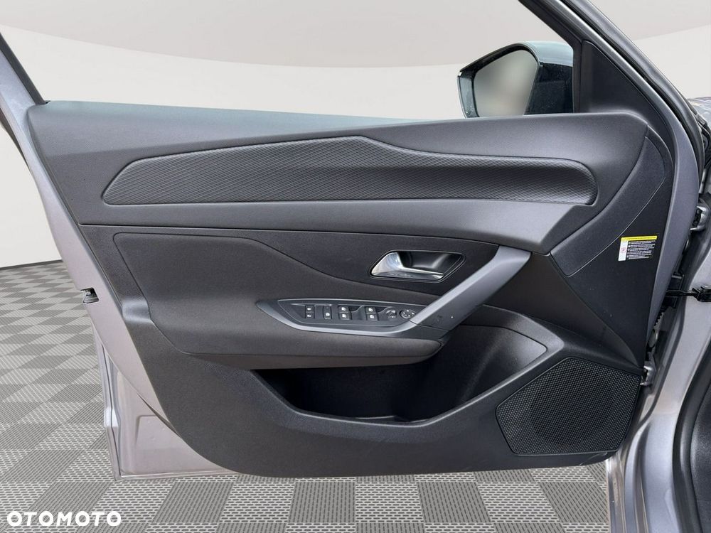 Peugeot 308 1.2 PureTech Active Pack S&S EAT8 - 11