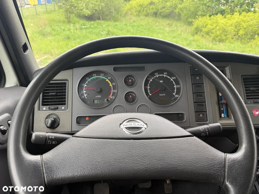 Nissan Atleon - 13