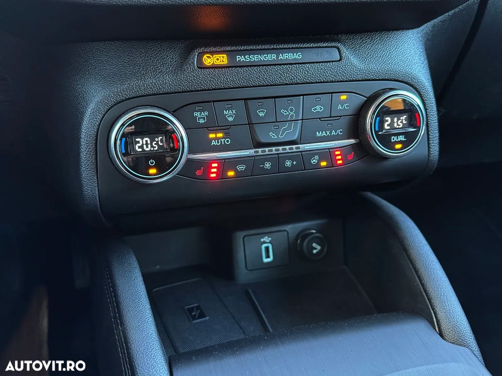 Ford Focus 1.5 EcoBlue Titanium - 12